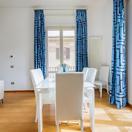 Elena House Apartment